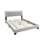 Letto a piattaforma Queen Size con testiera a LED e rivestimento in tessuto grigio chiaro